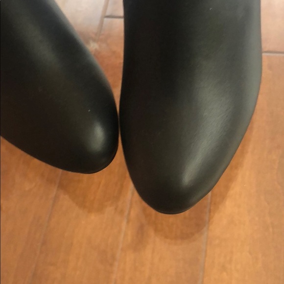 Booties - Picture 3 of 4